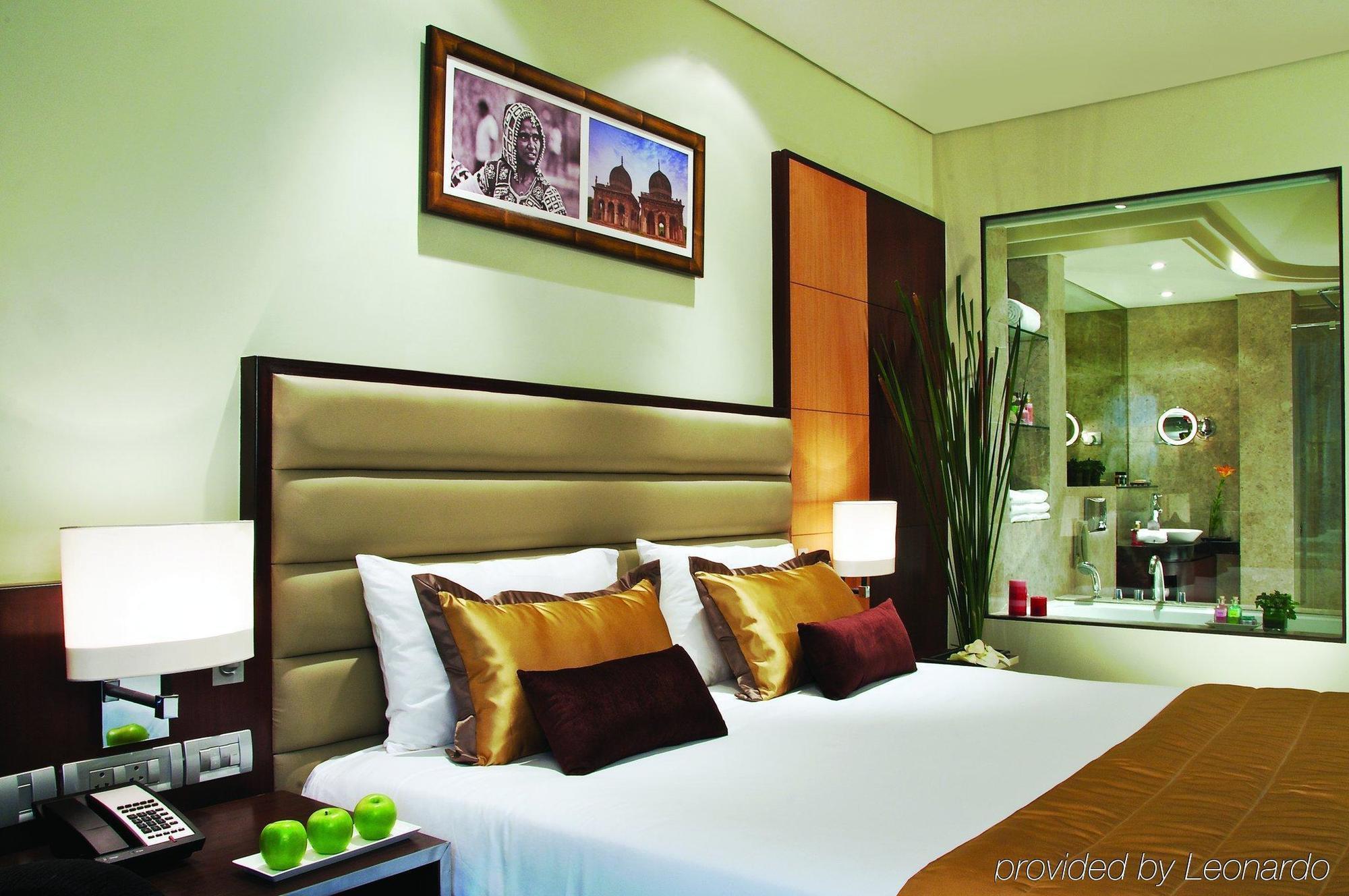 Vivanta Hyderabad, Begumpet Rum bild