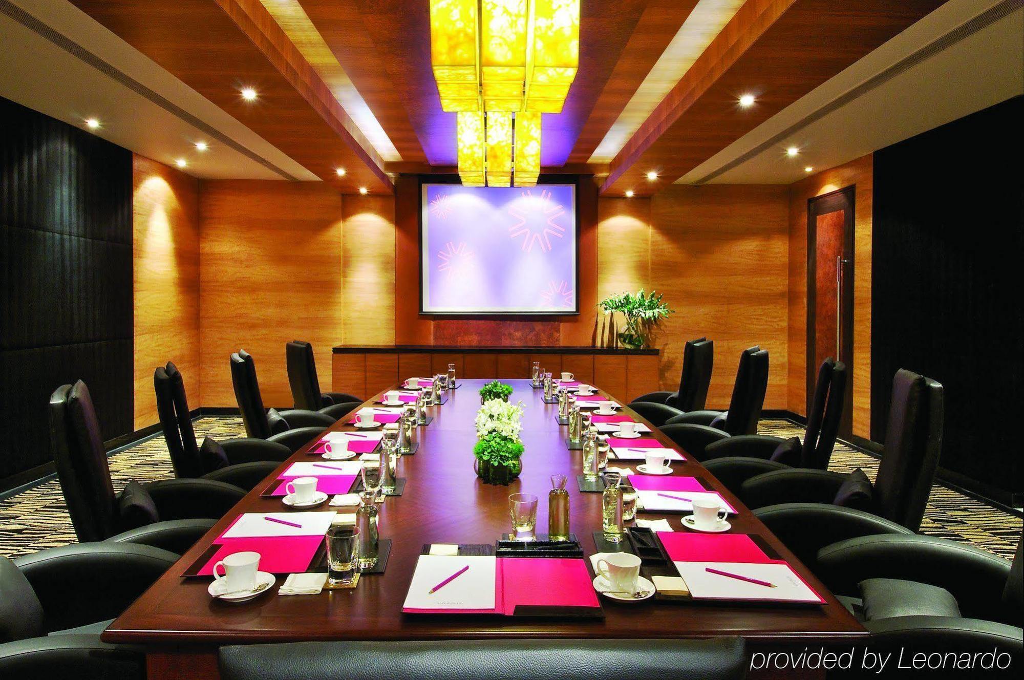 Vivanta Hyderabad, Begumpet Bekvämligheter bild Boardroom